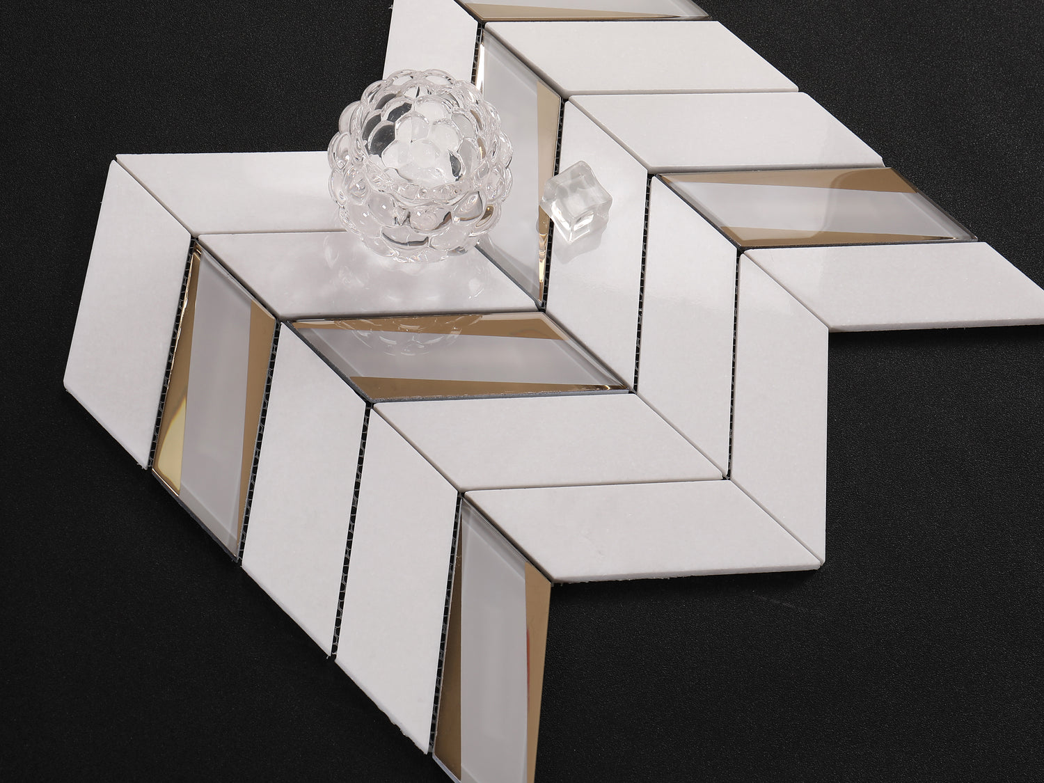 White Marble Mixed with Gold Mirror Glass Accent Chevron Backsplashes Wall Tiles(13.5x10.7 inch)DP5926