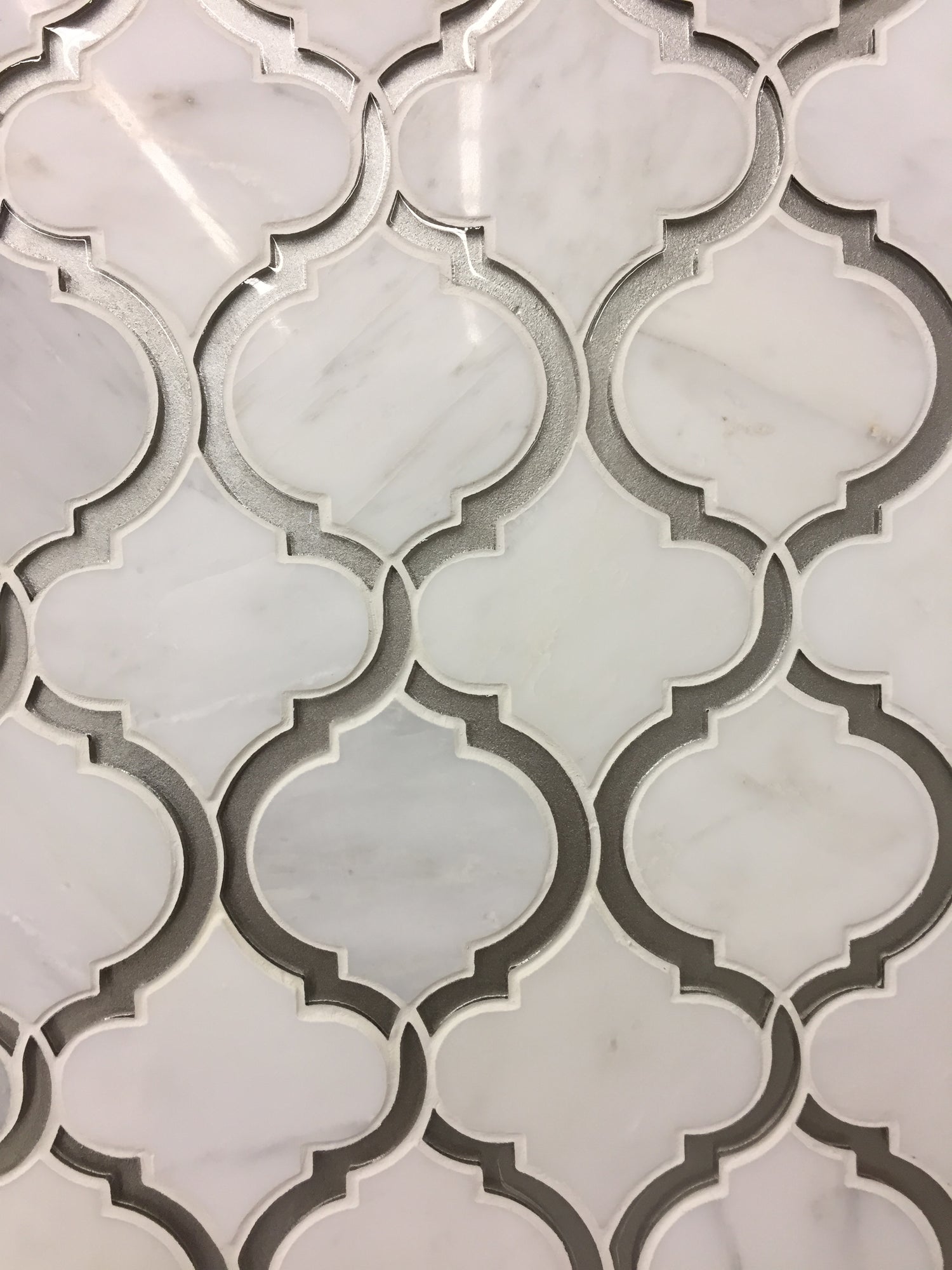 Sophisticated Waterjet Arabesque Luxurious Marble Backsplashes Wall tiles DP8101