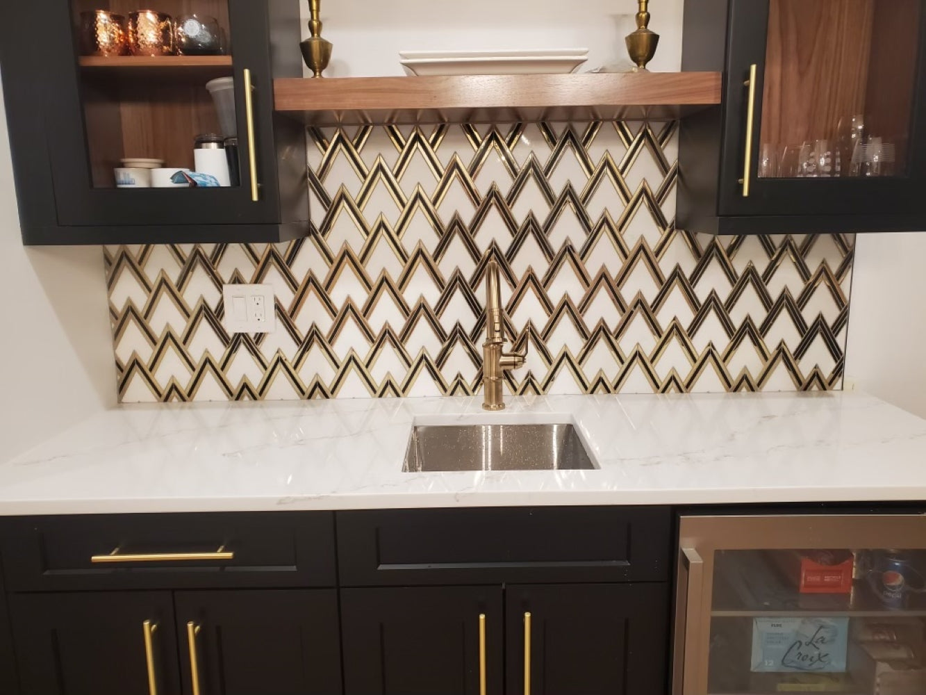 Aurora Gold Marble with Metal Backsplash Mosaic Wall Tiles ( 11x11 inch) DP8824